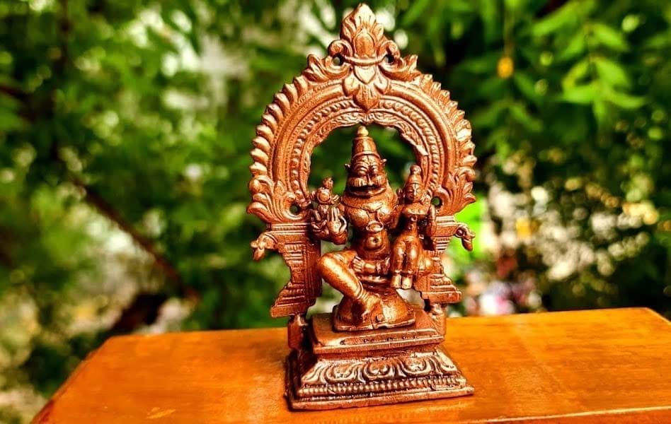 Searchers Paradise - Copper Idols Lakshmi Narasimhar with Prabhavalli ,3.3 inches, Copper Handmade 160 Grams, Patina Antique Finish, Pack of 1 Piece