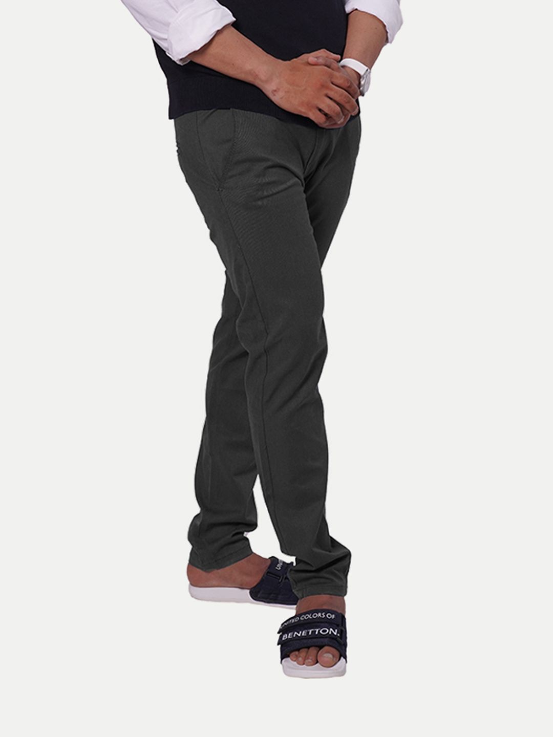 Mens Grey Solid Chinos Trousers