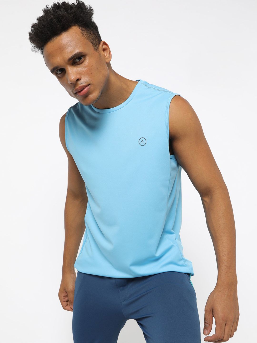 Men Light Blue Solid Sleeveless Sports T-shirt