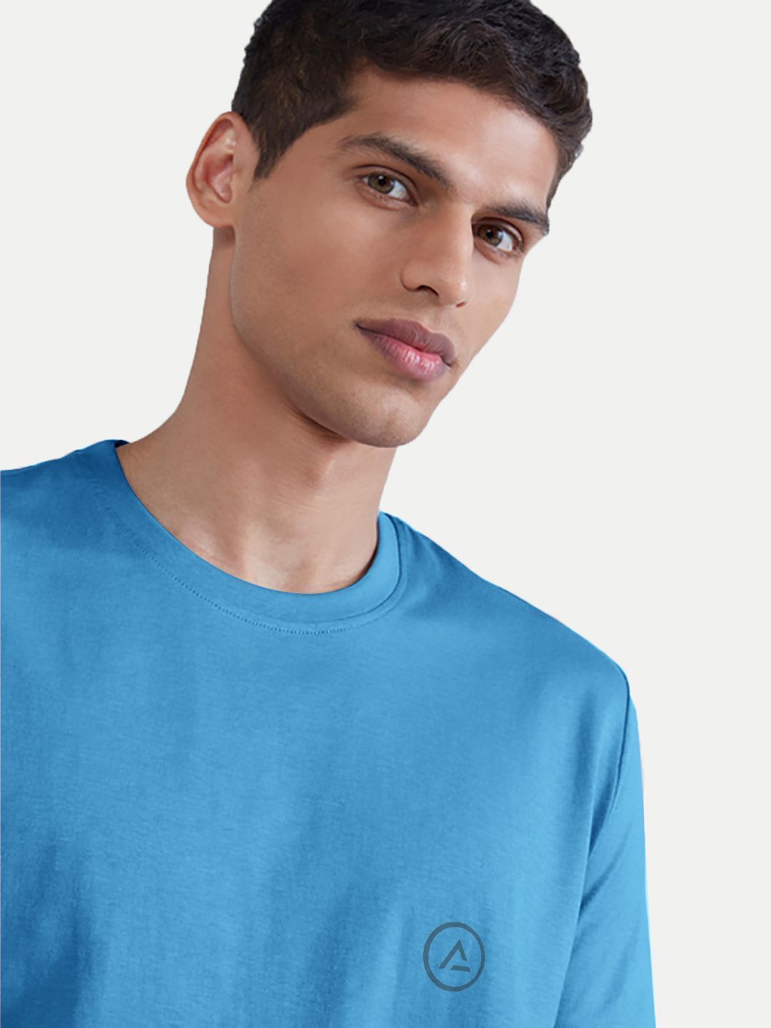 Men Light Blue Polyester Active Crew Neck T-Shirt