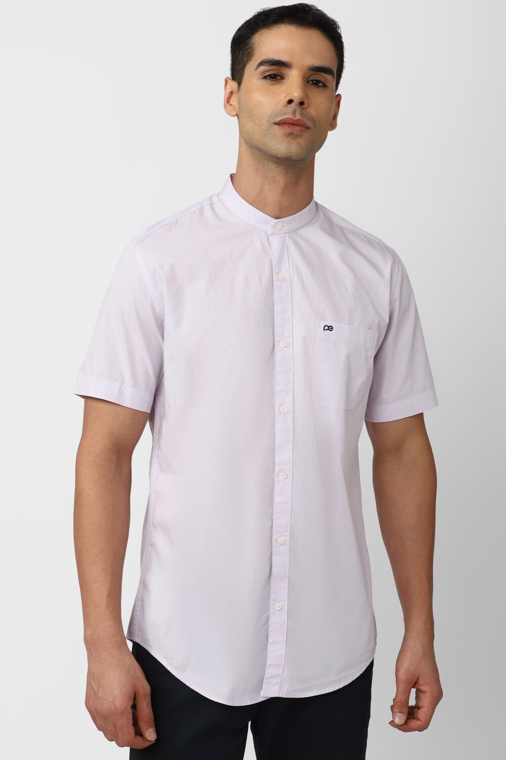 Men White Slim Fit Solid Half Sleeves Casual Shirt