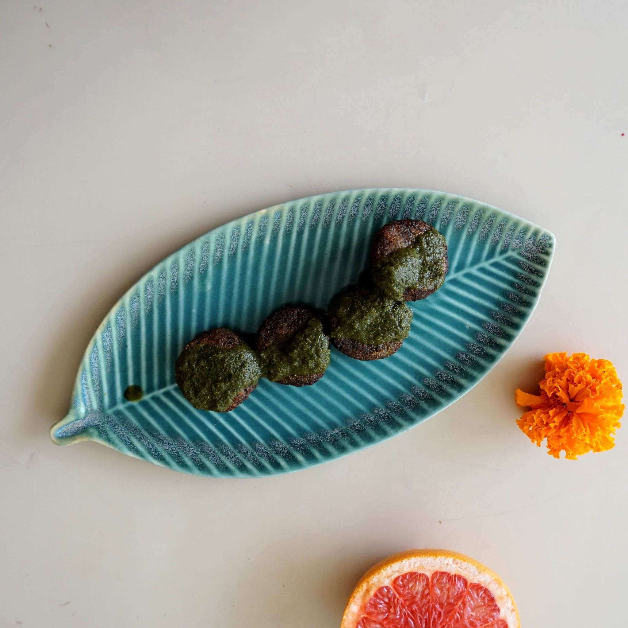 Leaf Ceramic Platter | Green