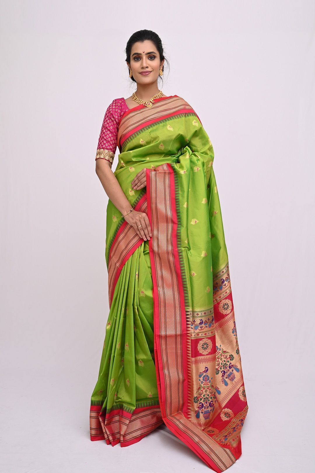 Alluring Parrot Green Pure Silk Paithani Saree