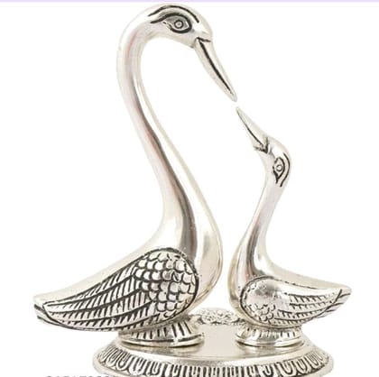 Romantic Love Birds Inspired Silver Color Showpieces: Pair of Kissing Ducks and Swan Couple in Aluminium for Stunning Home Decor. Romantic Love Birds Inspired Silver Color Showpieces: Pair of Kissing Ducks and Swan Couple in Aluminium for Stunning Home Decor.