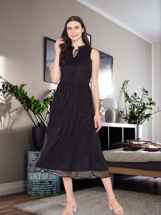 ENTELLUS | Women’s Lurex Black Gown Dress ENTELLUS | Women’s Lurex Black Gown Dress