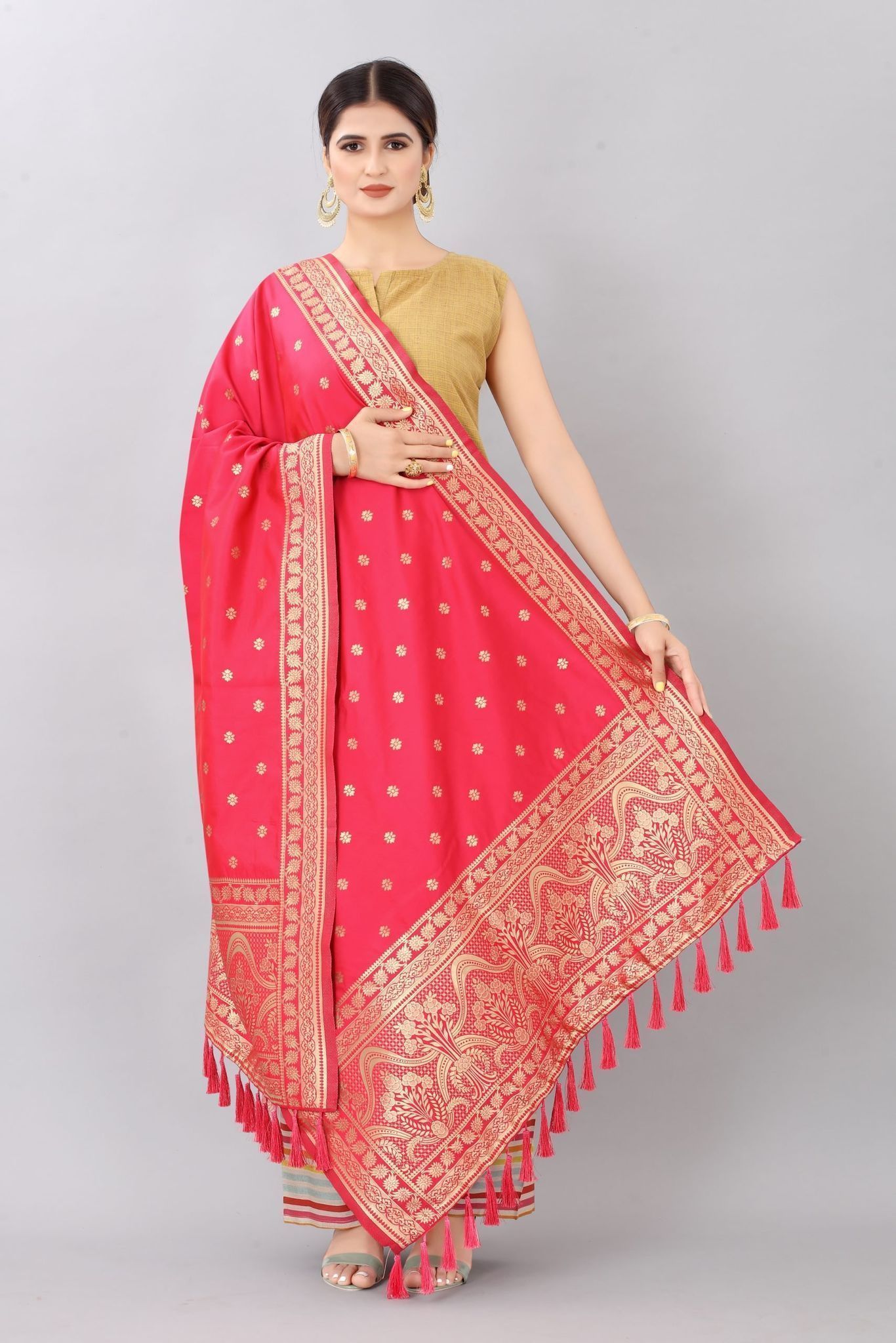 Pink &amp; Gold-Coloured Woven Design Jacquard Banarasi Dupatta