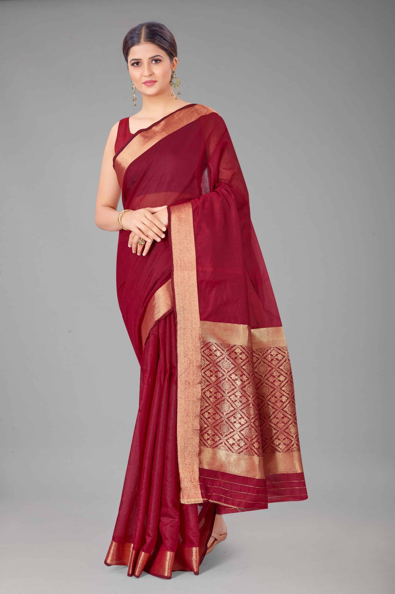 Women's Pure Cotton Golden Zari Touch Woven Red Saree