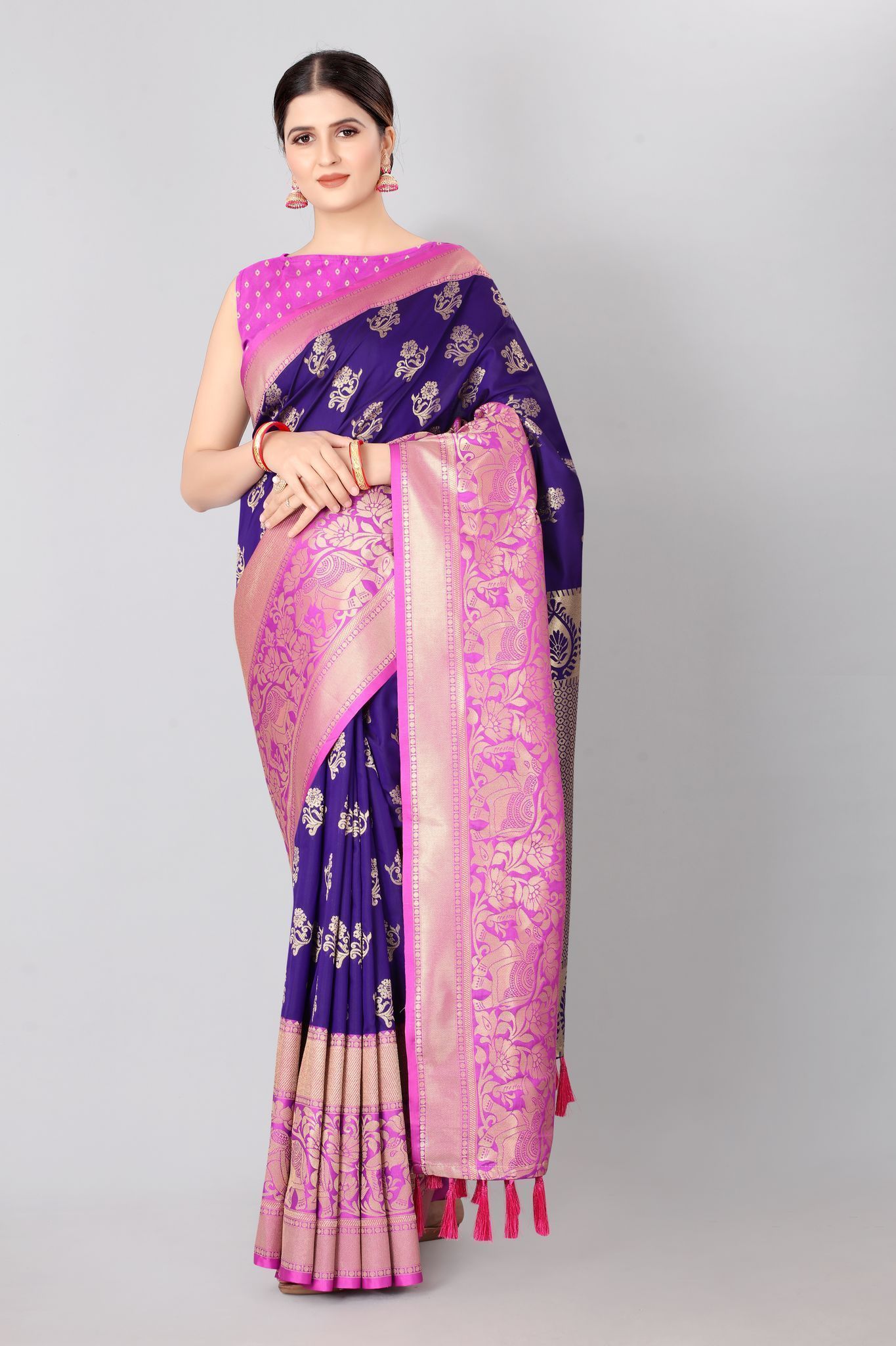 Designer Heavy Border Weaving Work With Rich Pallu and Jalar