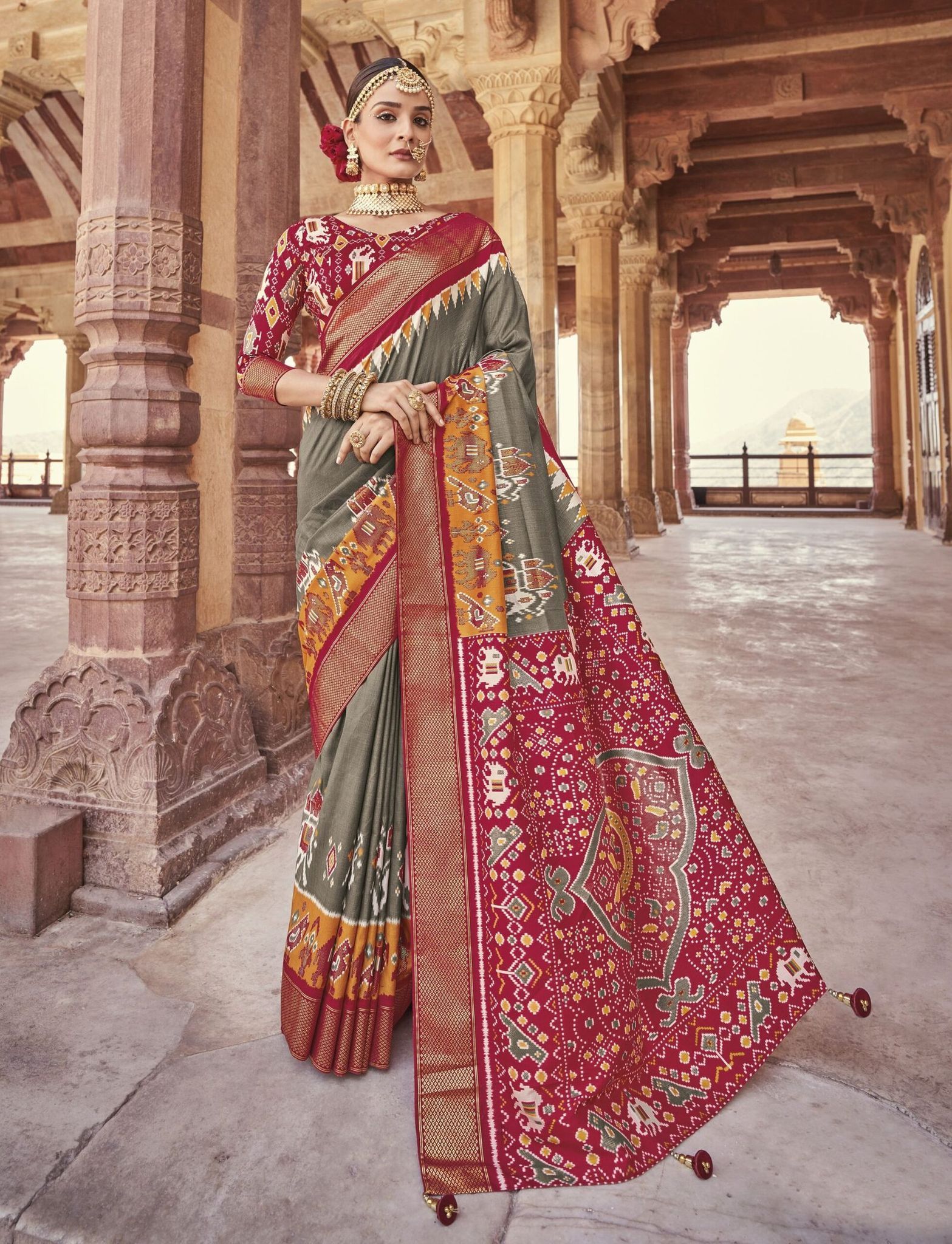 Vipul Multicolor Patola Special SILK SAREES With Value Addition On Pallu Also And Multicolor Fancy Print Blouse Material.