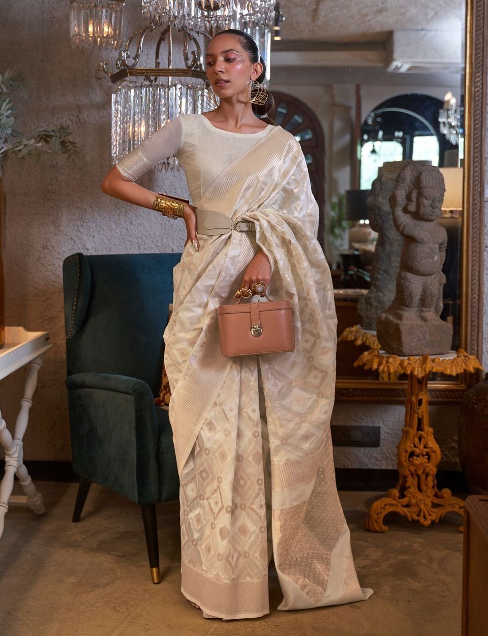 Off White Color Linen Fabric Handloom Woven Saree Border And Fancy Blouse Piece