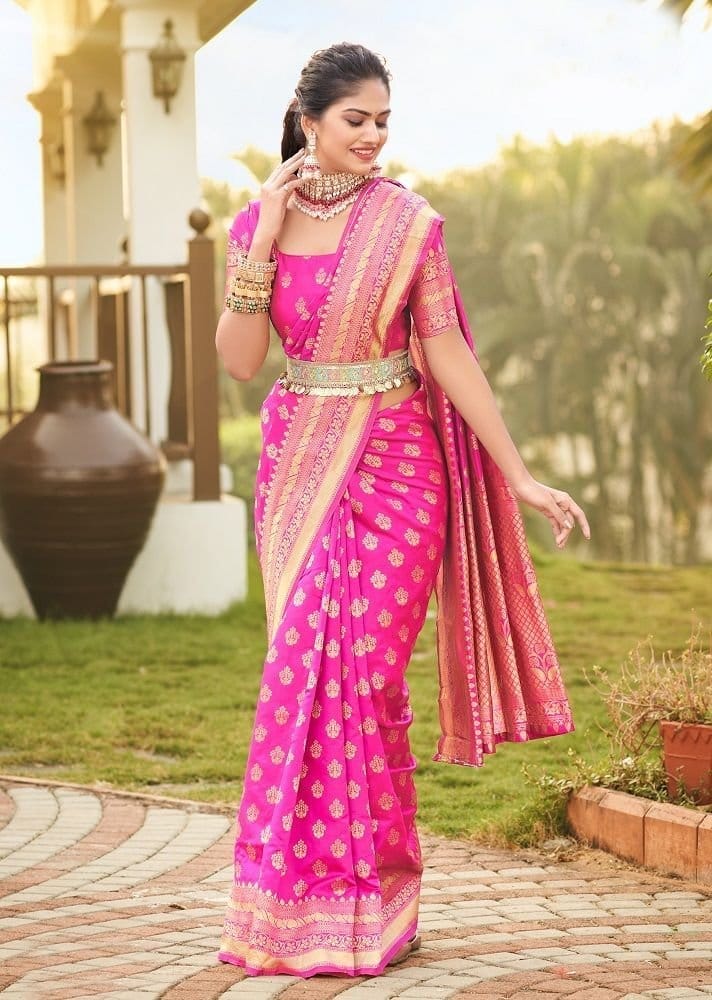 Woven Art Silk Saree in Fuchsia