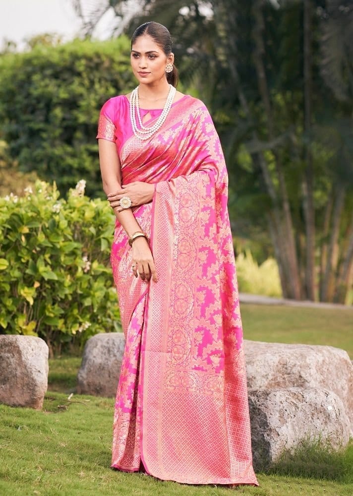 Woven Art Silk Saree in Fuchsia