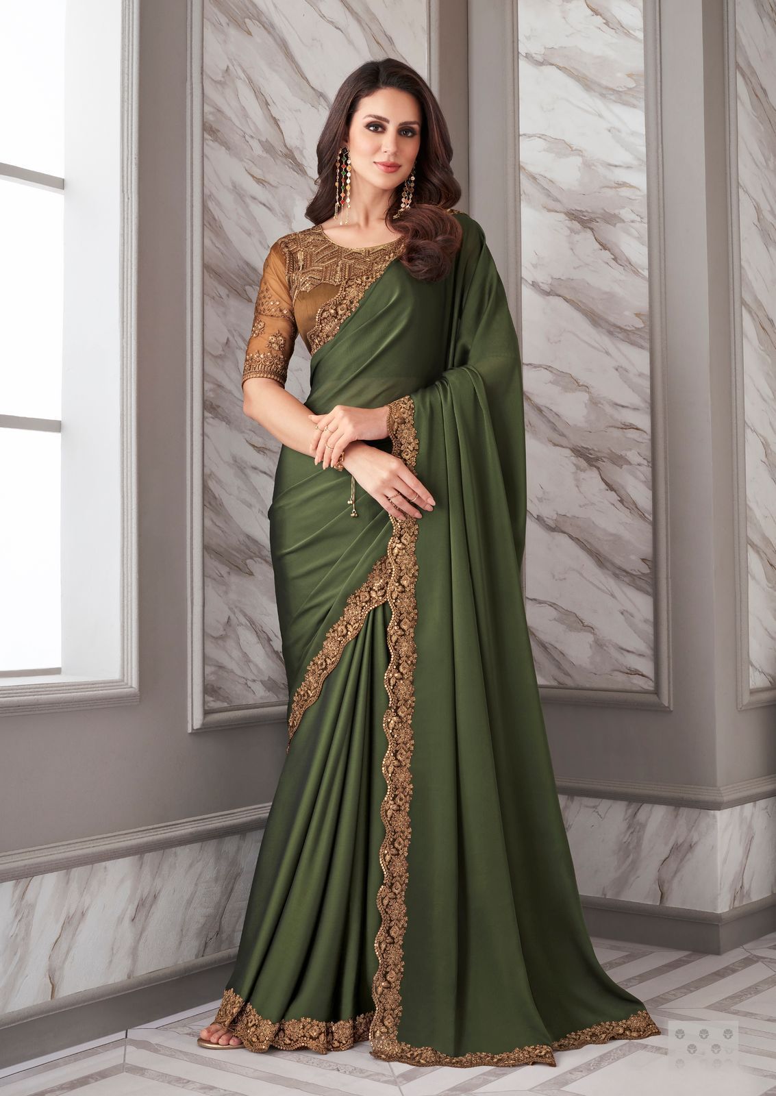 Embroidered Border Satin Georgette Scalloped Saree in Green