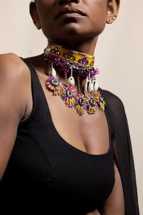 Bhaila Neckpiece