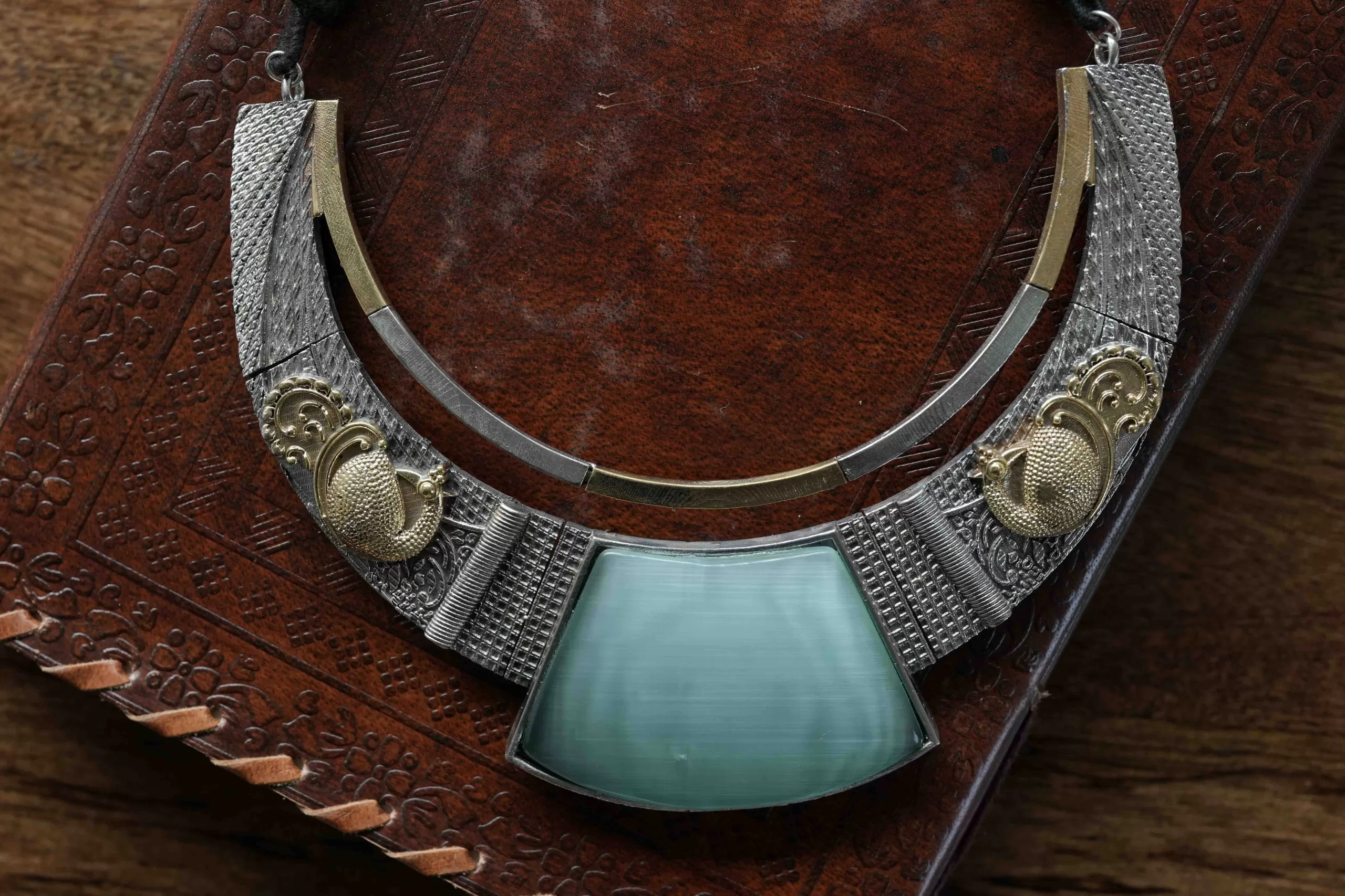 Green Gem Earring & neckpiece