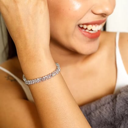 Radiant Elegance: Silver Cubic Zirconia Tennis Bracelet Radiant Elegance: Silver Cubic Zirconia Tennis Bracelet