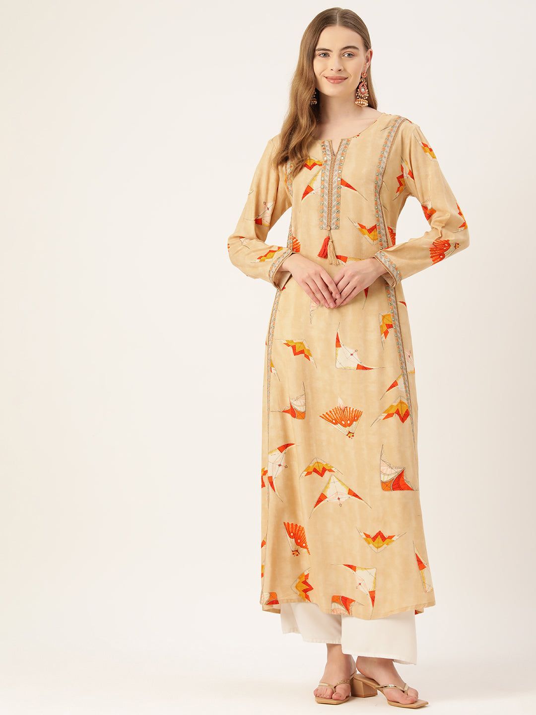 Women Quirky Printed Thread Work Kurta