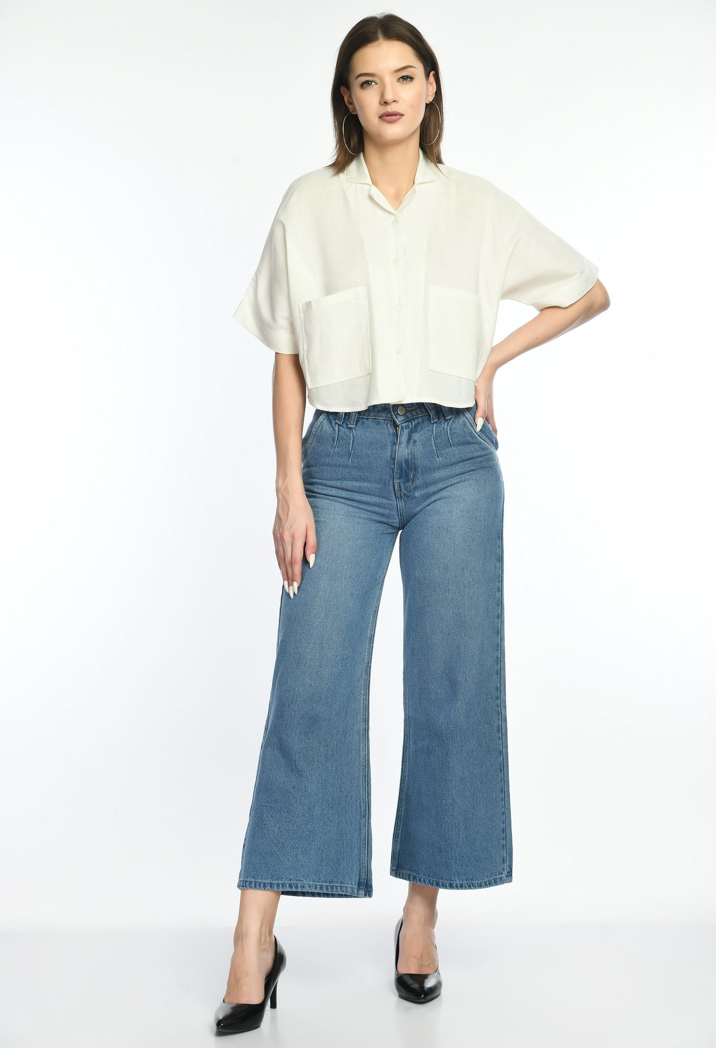 Oversized Cropped Shirt With Pockets