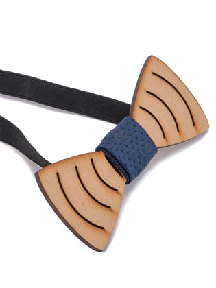 Wooden Necktie With Lines Engraved