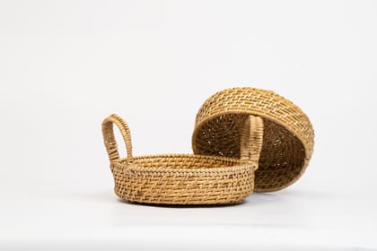 Enclosed Basket