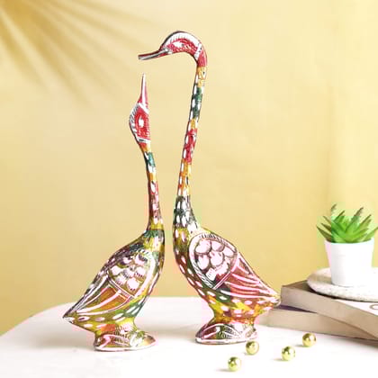 Srijan Enterprises - Pair of Kissing Duck Showpiece Swan Love Birds Couple Statue Set Metal Bird Pair (Male - Female) Romantic Feng Shui Idol Wedding Gift & Home Decor