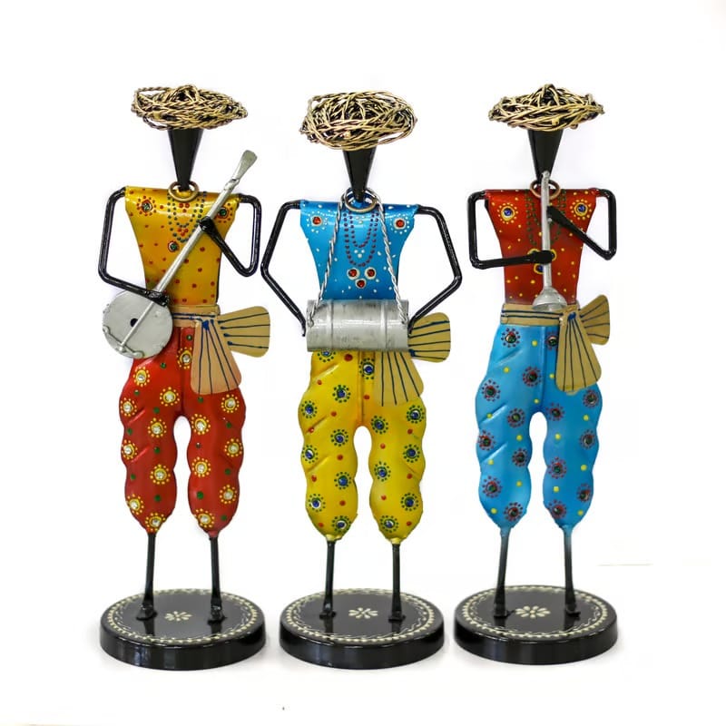 B.T. International Metal Handicraft Pagdi Sardar Musicians Set Multicolor Table Decor