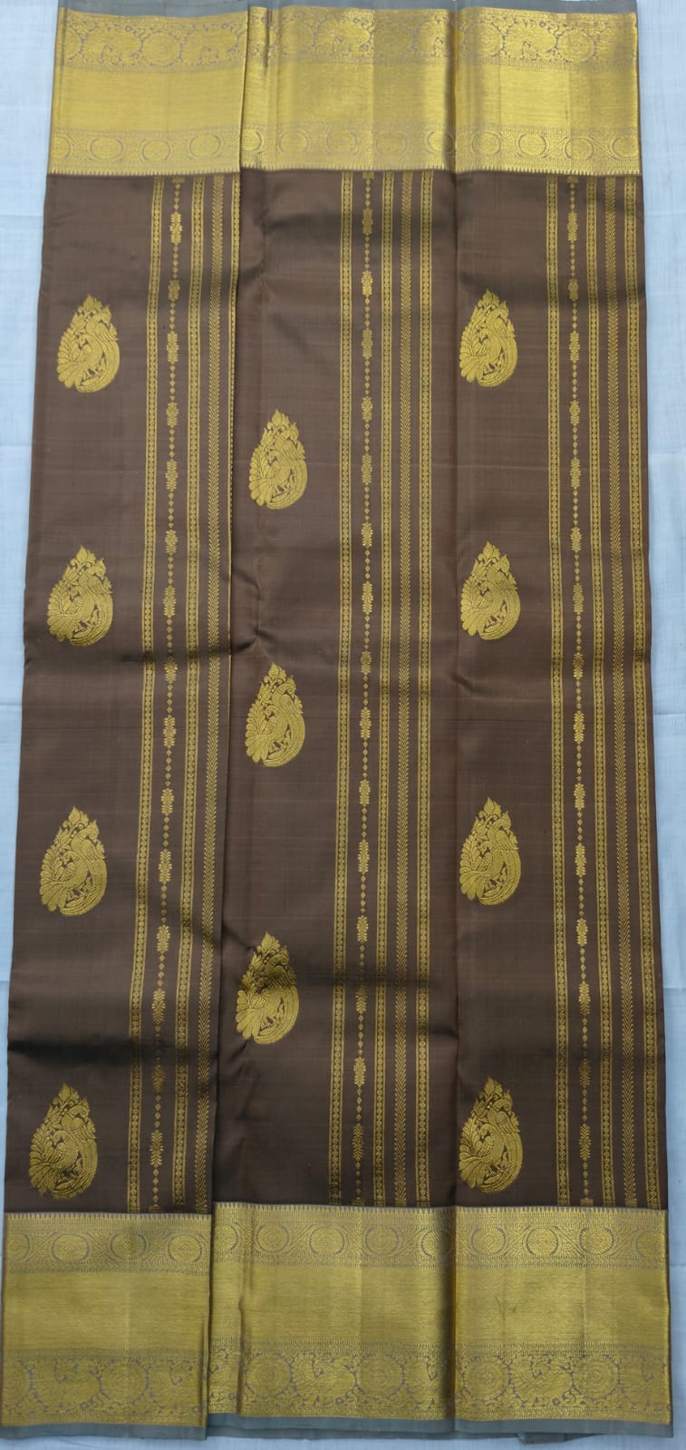Pure Handloom Kanchipuram Silk Saree With Peacock zari border