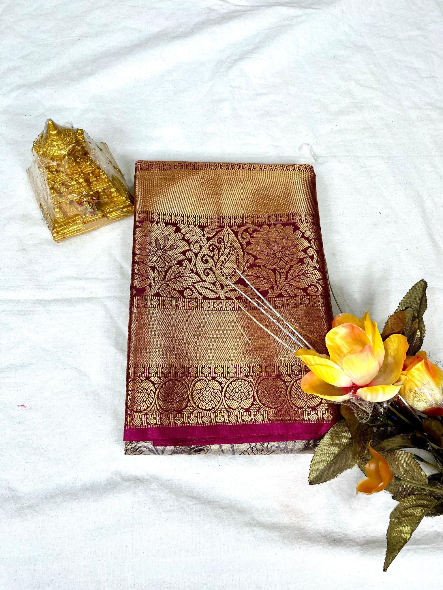 Soft Silk Saree With Zari Work And Blouse Piece