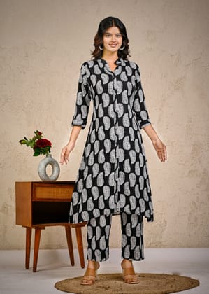 Women's Black and White Paisley Print Kurta Palazzo Set Women's Black and White Paisley Print Kurta Palazzo Set