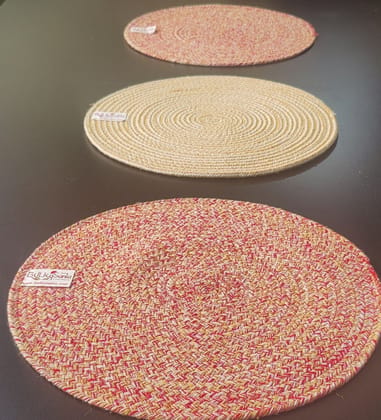 Round table mats cotton placemats (pack of 3) | Dining table mats 14", Heat Resistant, Reversible Use (Yellow/Red) by Bulky Santa