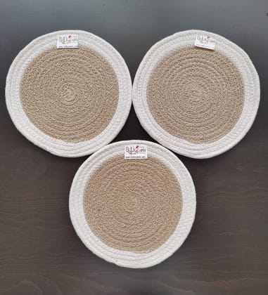 Round table mats cotton placemats (pack of 3) | Hotpads / trivets 9", Heat Resistant, Reversible Use (White - Beige) by Bulky Santa