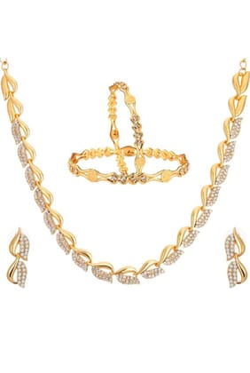  Gold-plated leaf design necklace set with earrings and bangles