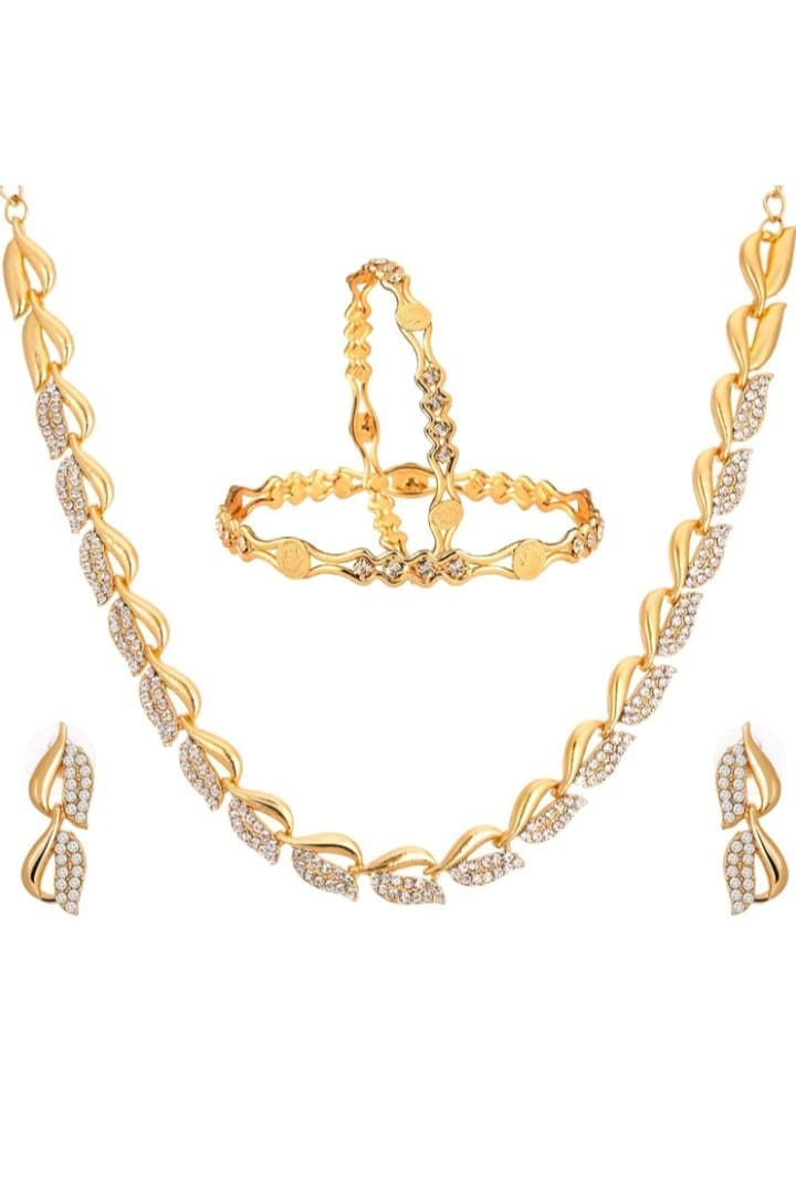  Gold-plated leaf design necklace set with earrings and bangles