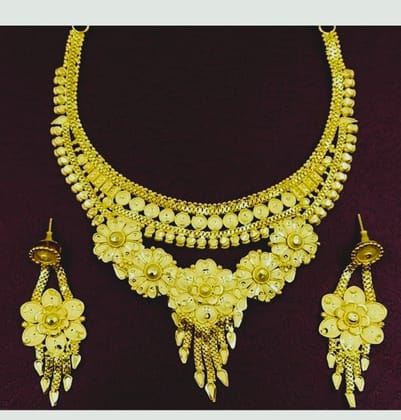  Stunning Gold-Plated Kundan Necklace Set with Earrings for Women