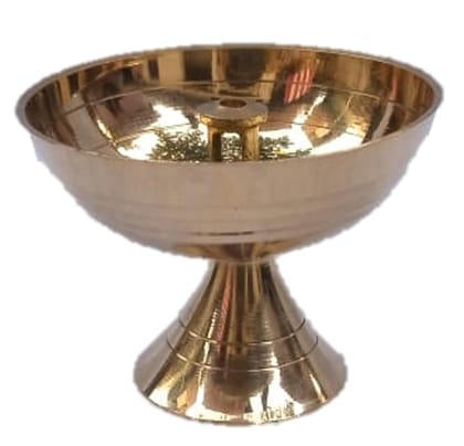Brass Arti Diya with Stand,Diwali ke diye (Size-6 x7 cm,Large) Pack of 1 Pieces. Brass Table Diya