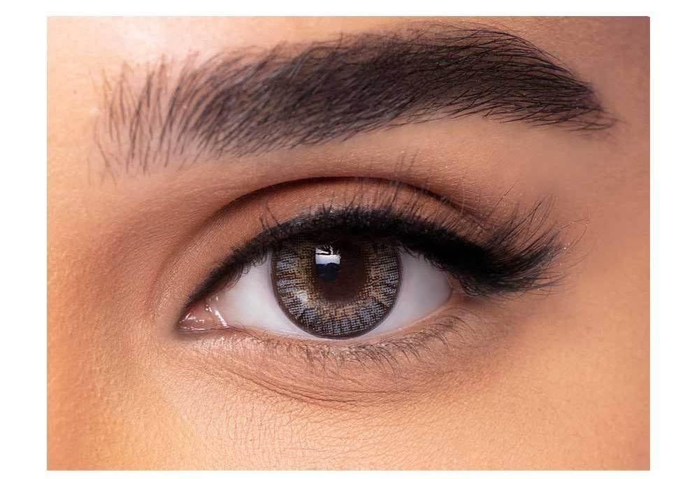 MD SPARKLE QUARTERLY GRAY COLOR CONTACT LENS WITH CASE AND 80ML SOLUTION (PACK OF 1 PAIR)