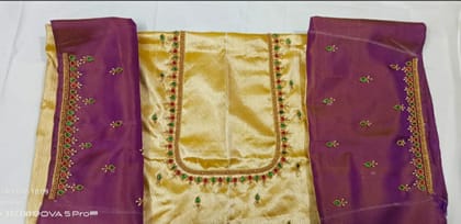 AARI WORK BLOUSE WITH GOLD COLOUR (KUNDHAN WORK)