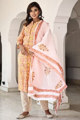White Orange Organic Mulmul Dupatta White Orange Organic Mulmul Dupatta