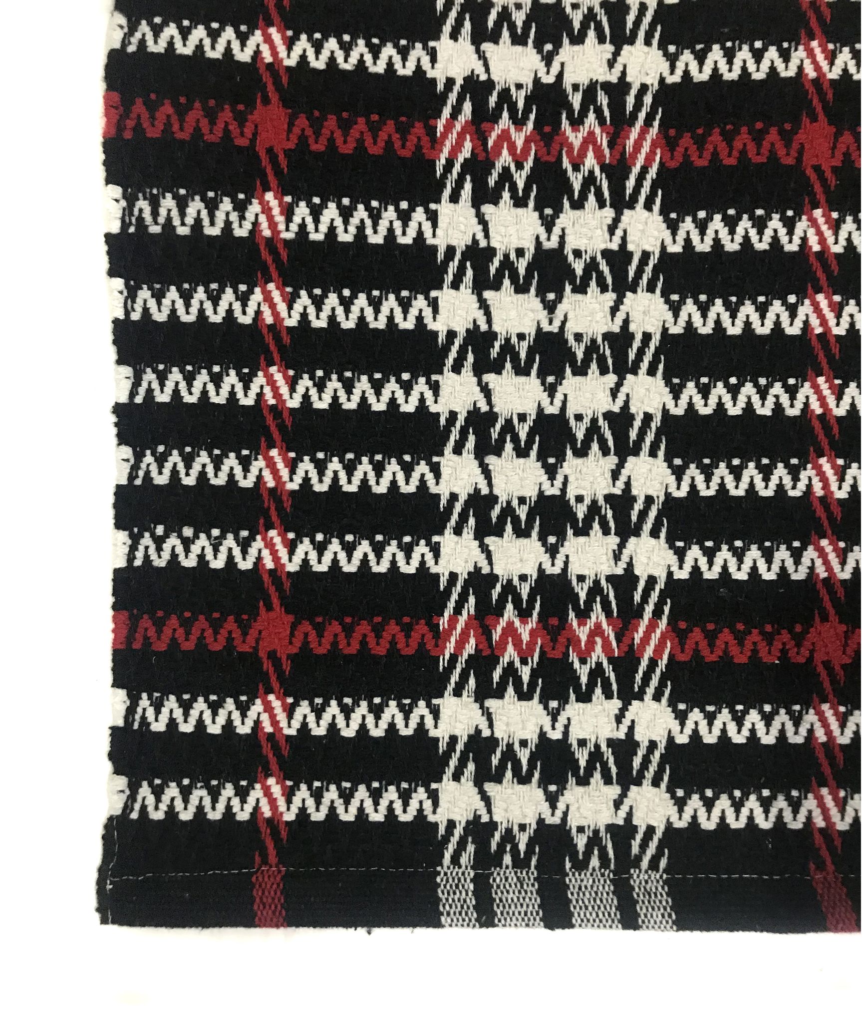 Hand Woven Recycled Cotton Rug, Black/White, Size 20'’x30'’. Machine Washable.