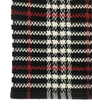 Hand Woven Recycled Cotton Rug, Black/White, Size 20'’x30'’. Machine Washable. pack of 2