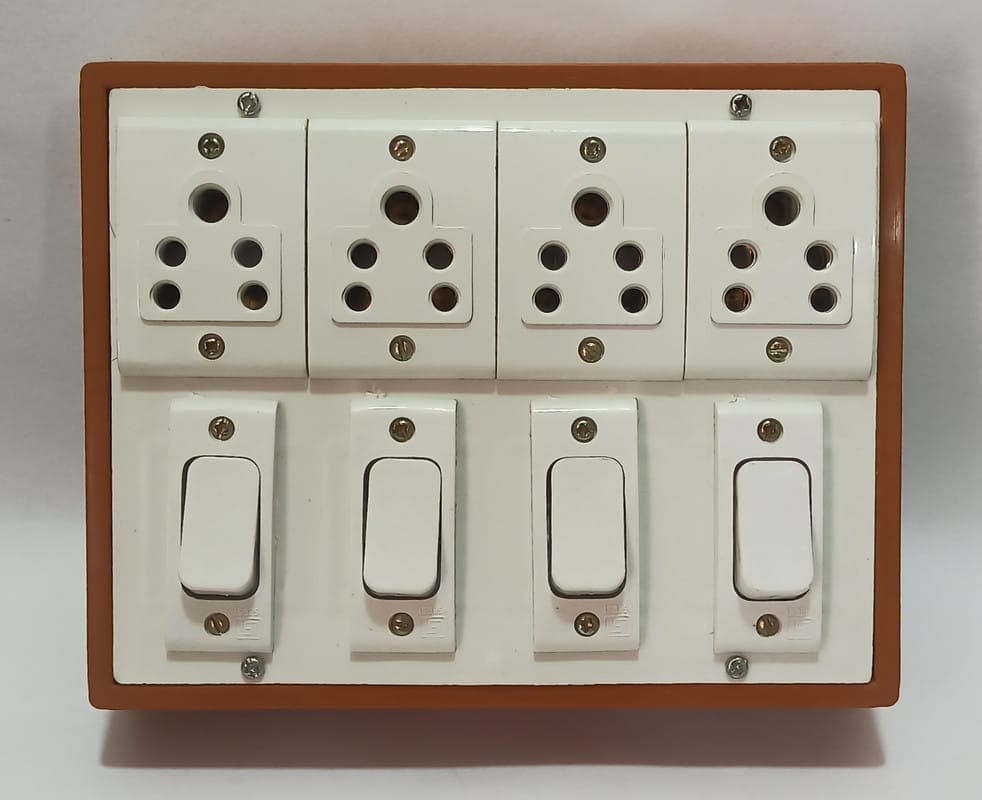 6A 4 Sockets (5 Pin Socket) & 4 Switch (Square) Extension Box without Wire