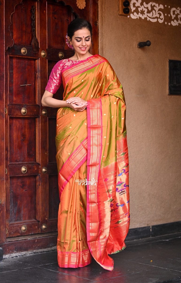 Mayur ~ Authentic Traditional Handloom Yeola Pure Silk Paithani - Dual Tone Green Pink with Pink Border and Traditional Double Pallu