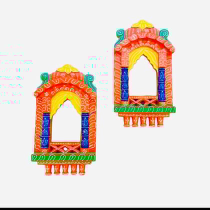 WOODEN WALL HANGING MIRROR