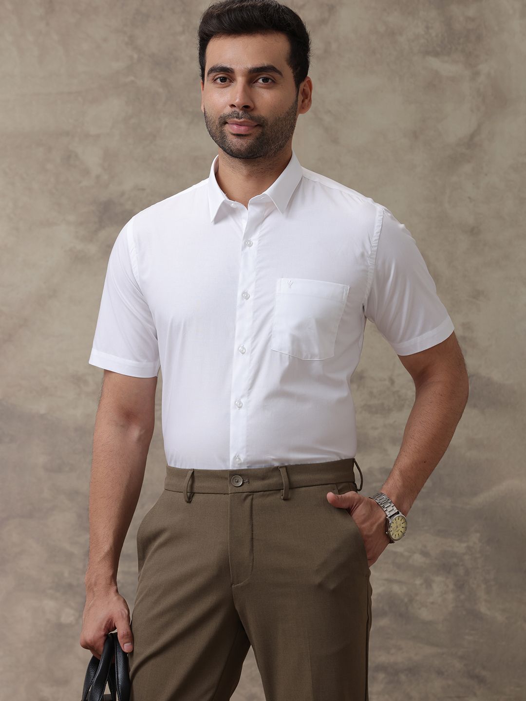 Mens Wrinkle Free White Half Sleeves Shirt Soft Touch