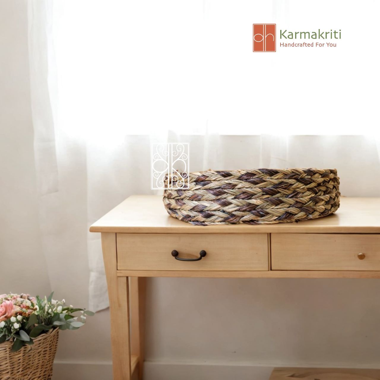 Handmade Modern Sabai Grass Basket