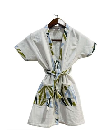 Women's White Cotton Short Sleeve Bathrobe with Blue and Green Trim Women's White Cotton Short Sleeve Bathrobe with Blue and Green Trim