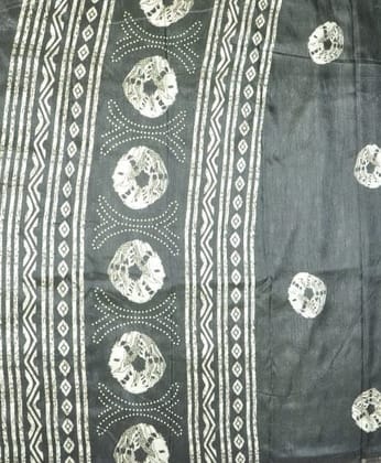Black and White Hand Block Printed Cotton Saree with Tribal Print Border Black and White Hand Block Printed Cotton Saree with Tribal Print Border