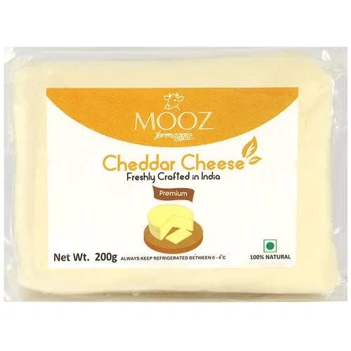 Mooz Formaggio Cheddar Cheese, 200 gm