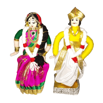 Handmade Indian Couple in Traditional Dress Figurines