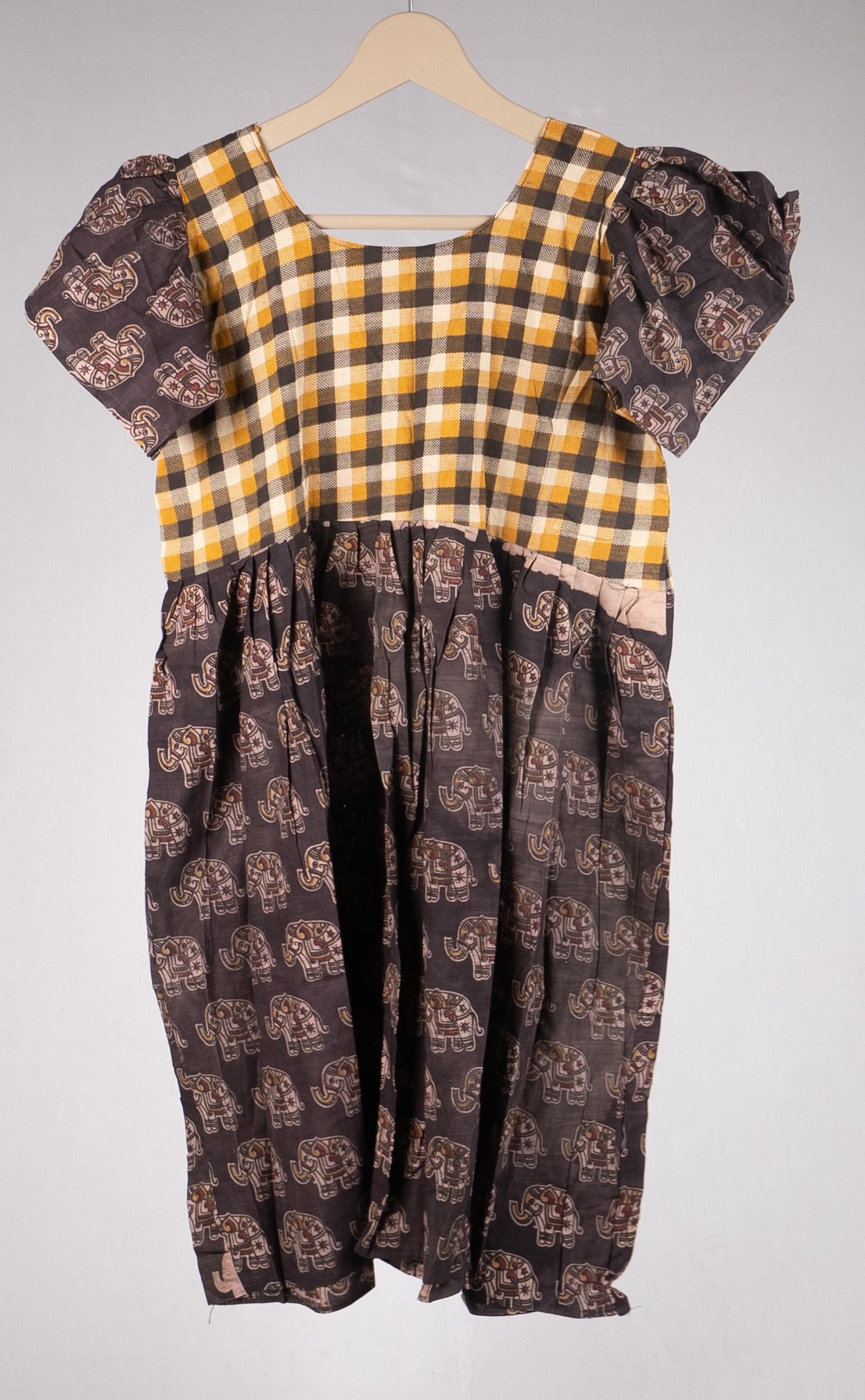 Handmade Girls Cotton Dress with Elephant Print and Puffed Sleevesess